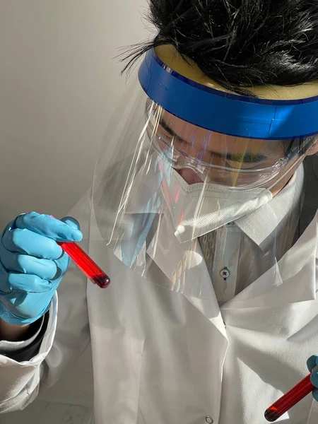 Laboratory Technician Carrying Out Experiments Different Types Viruses Bacteria — Stockfoto