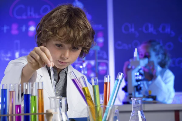 Middle School Boy Chemical Class — Stock Photo, Image