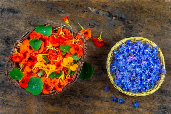 Baskets Nasturtiums Borage Flowers Seen Old Plank — Stock Fotó