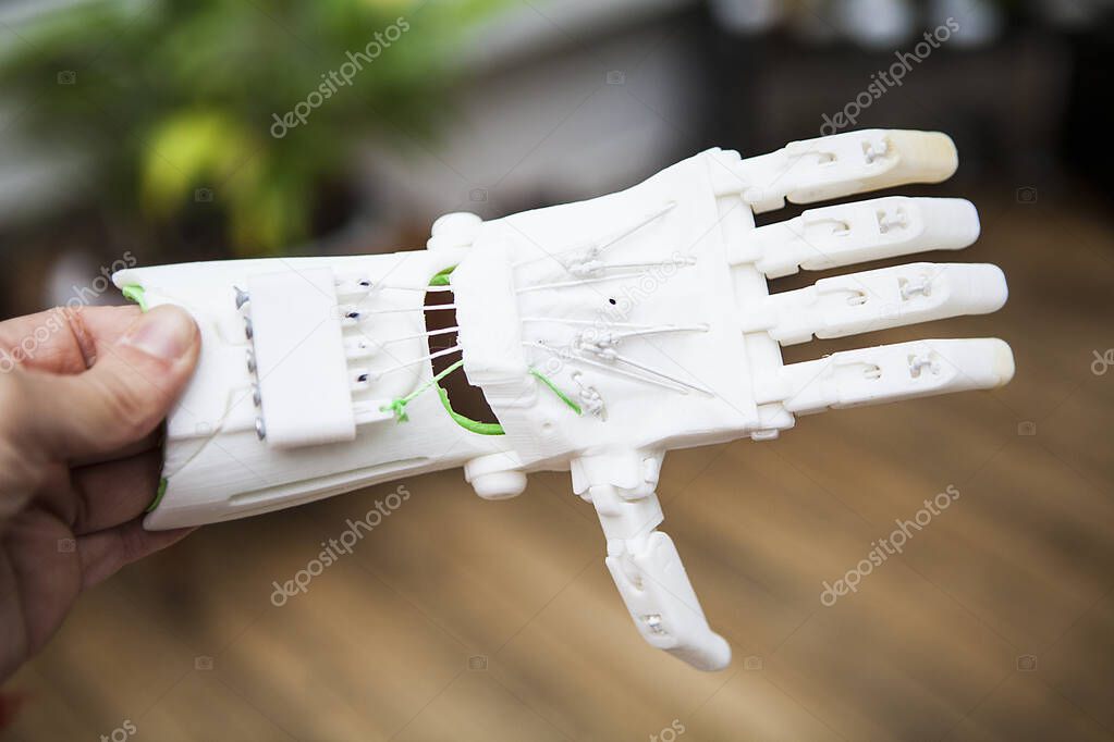 Manufacturing of a robotic hand in 3D printing for a disabled person. 2023