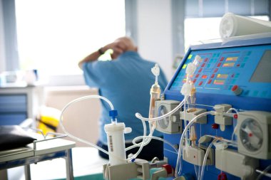 Hemodialysis in the nephrology department of a day hospital.