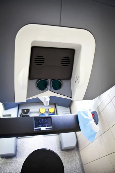 Robot Surgeon Allowing Less Invasive Surgery — Fotografia de Stock