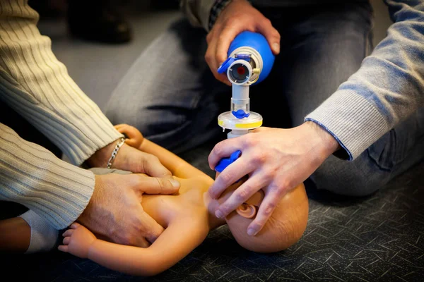 First Aid Training Use Manual Resuscitator Bag Infant Dummy — Stock Photo, Image