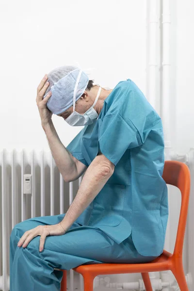 Surgeon Exhausted His Work — Foto de Stock