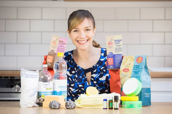 Woman Using Eco Cleaning Products — Stock fotografie