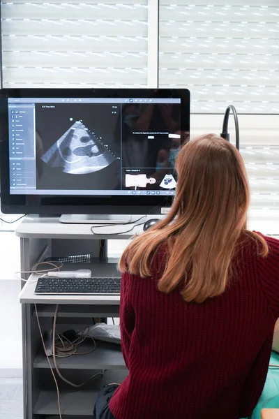 Students Teacher Echography Simulation Workshop Robot Mannequin — Stockfoto