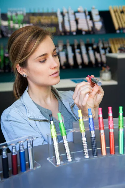 Shop Selling Cigarettes Paris France — Stock Photo, Image