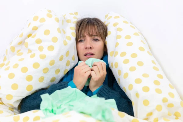 Young Woman Bed Suffering Cold Tissues — Stockfoto