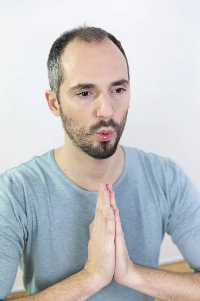 Man Carrying Out Relaxation Techniques — Foto de Stock