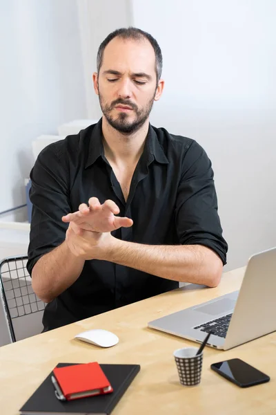 Man His Desk Hand Pain — Stok fotoğraf