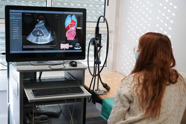 Students Teacher Echography Simulation Workshop Robot Mannequin — Foto Stock