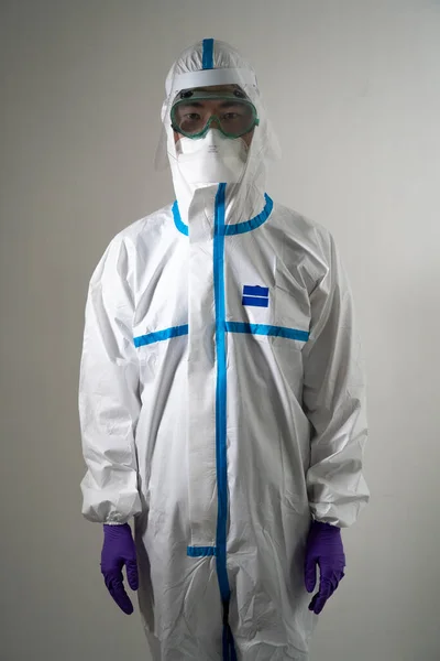 Man Protective Suit Covid Pandemic — Foto Stock