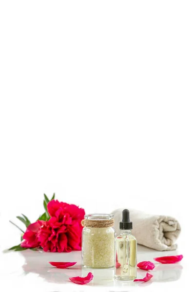 Spa Peony Medicinal Plant Salt Essential Oil Peony White Background — Stock Fotó