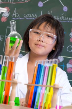 ortaokul öğrencisi kız