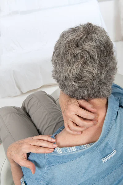 Senior Woman Suffering Cervical Pain — Stockfoto