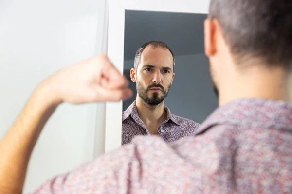 Man Looking Mirror Give Him Self Confidence — 图库照片
