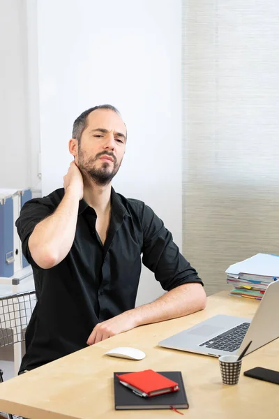 Man His Desk Neck Pain — Fotografia de Stock