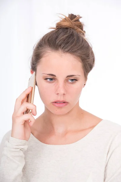 Jonge Vrouw Aan Telefoon — Stockfoto