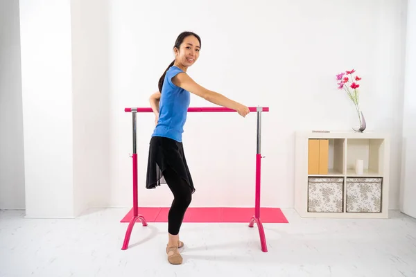 Classical Dance Home Practiced Teacher Student — Stockfoto