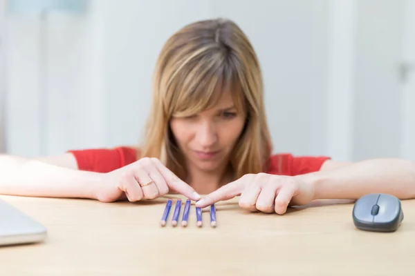 Woman Suffering Symmetry Orderliness Ocd — Stockfoto