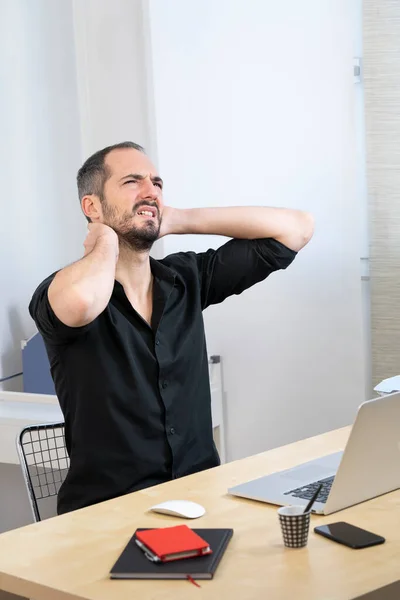 Man His Desk Neck Pain —  Fotos de Stock
