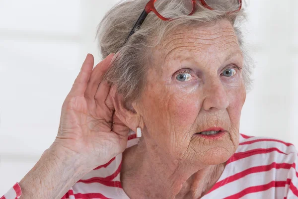 Senior Woman Hearing Disorders — 图库照片