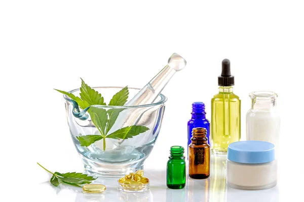 Hemp Leaf Bottle Essential Oils Food Supplements White Background — Stock Photo, Image