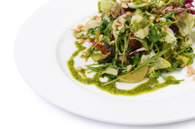 salata rucola ve çam fıstığı