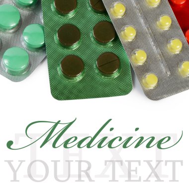 Tablet ambalaj üzerinde beyaz izole