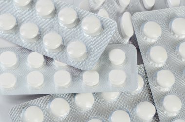 Tablet ambalaj içinde. tıbbi geçmişi