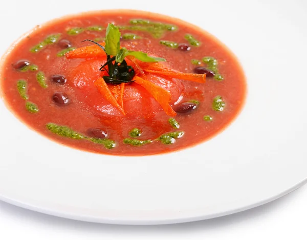 Suppe aus gebackenen Tomaten mit Pesto — Stockfoto