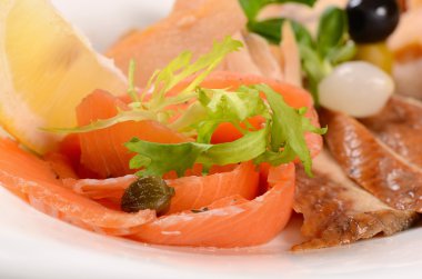 Muhtelif füme balık