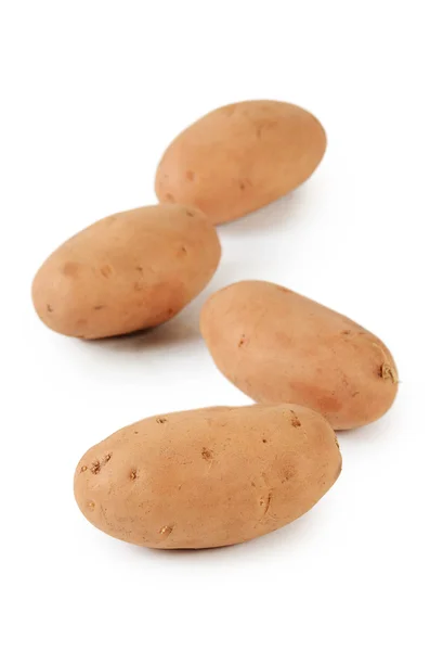 Свіжа картопля крупним планом ізольована на білому тлі — стокове фото