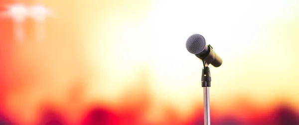 Public Speaking Backgrounds Close Microphone Stand Speaker Speech Event Hall — Stock Photo, Image