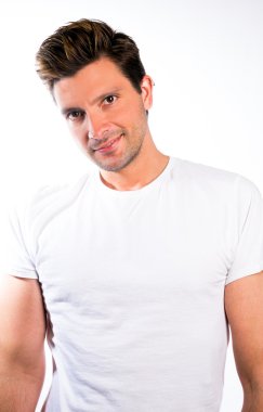 adam düz beyaz t-shirt