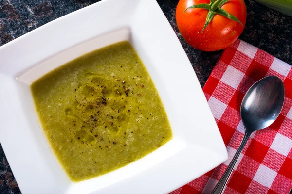 Miska Zielona zupa fasolowa — Zdjęcie stockowe