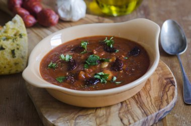 Katalan çorbası