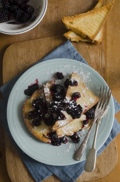 Toasts with berries — Stock Photo, Image