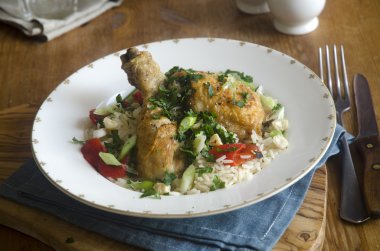 Baharatlı pilav tavuk