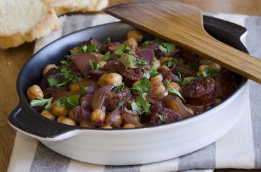Chorizo Nohut ile