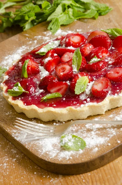 Strawberries and cream tart — Stock Photo, Image