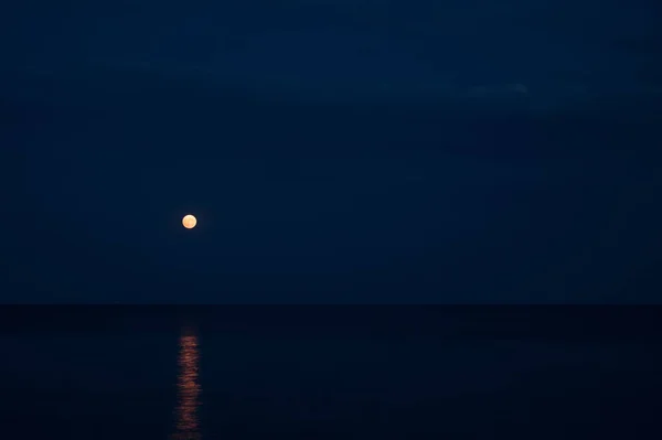 Night Landscape Full Moon Sea Reflection Moon Path — Stockfoto