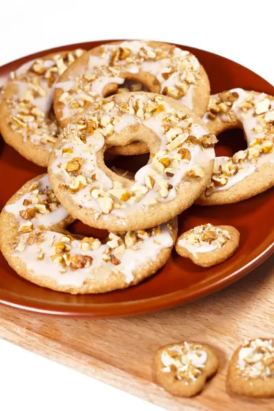 Aftelkalender voor Valentijnsdag, zandkoek met noten in glazuur — Stockfoto