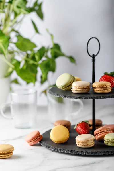 Two Tier Cake Stone Stand Tasty French Mixed Macarons Strawberry — Stock Photo, Image