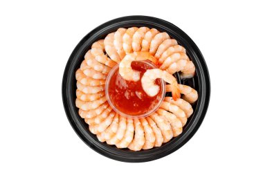 Kaplan karidesi ya da karides tabakta acı biber sosu kasesiyle servis ediliyor. Süpermarket için ambalaj beyaz arkaplanda izole