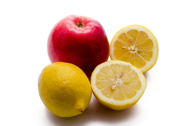 Cytryny i jabłka — Zdjęcie stockowe