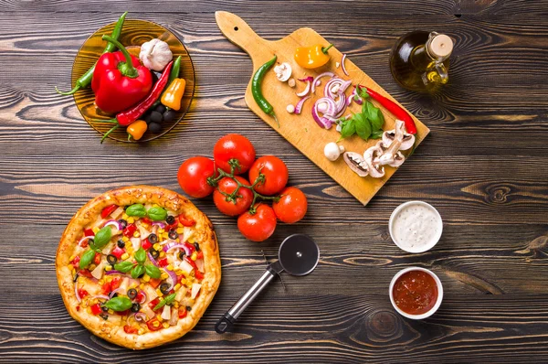 Hausgemachte Pizza — Stockfoto