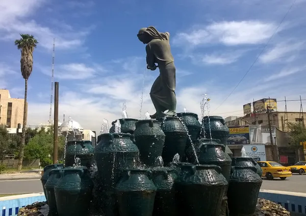 Estátua de Kahramana e os Quarenta Ladrões — Fotografia de Stock