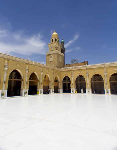 Kufe Camii쿠 파 사원