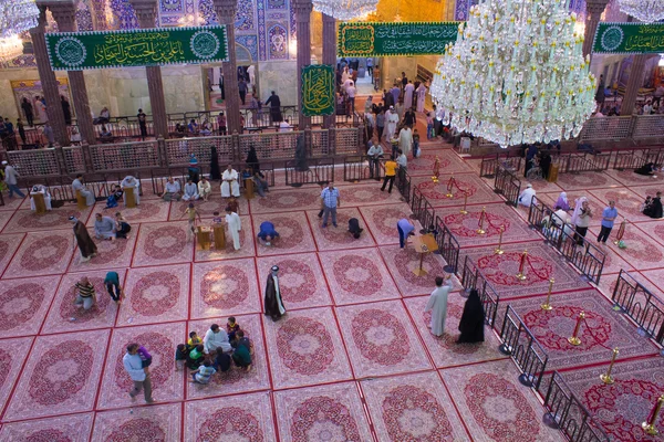 カルバラでイマームのフセインの神社 — ストック写真